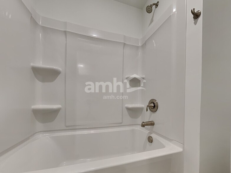 Building Photo - 168 Portside Pk Dr