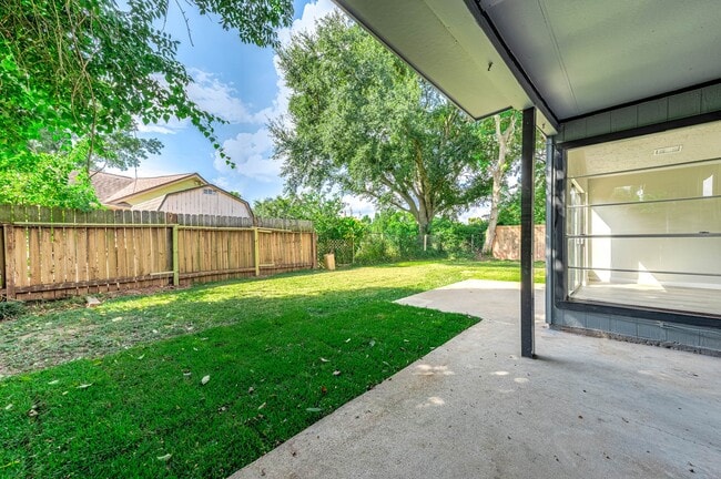 Building Photo - 3430 W Creek Club Dr