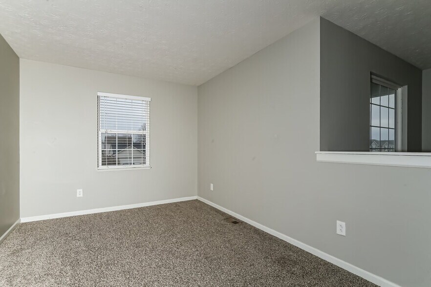 Building Photo - 1396 Pencross Ln