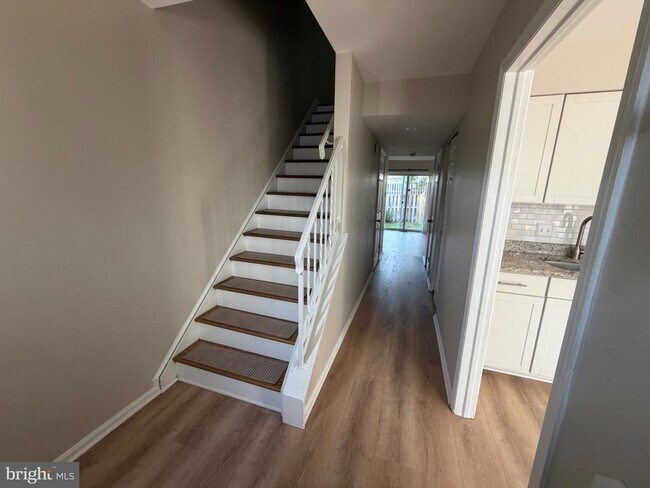 Building Photo - 12120 Stoneford Dr