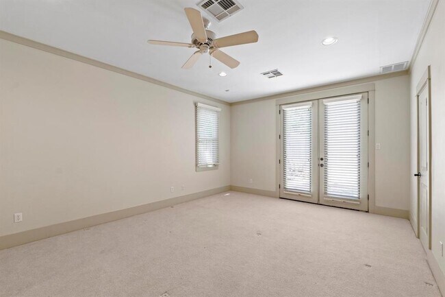 Building Photo - 3810 Ridgelea Dr