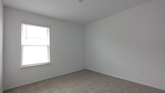 Building Photo - 24315 Saddlestone Green Dr