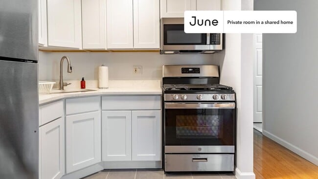 Building Photo - Room in Shared 4 bed/2 bath home in Flatbush