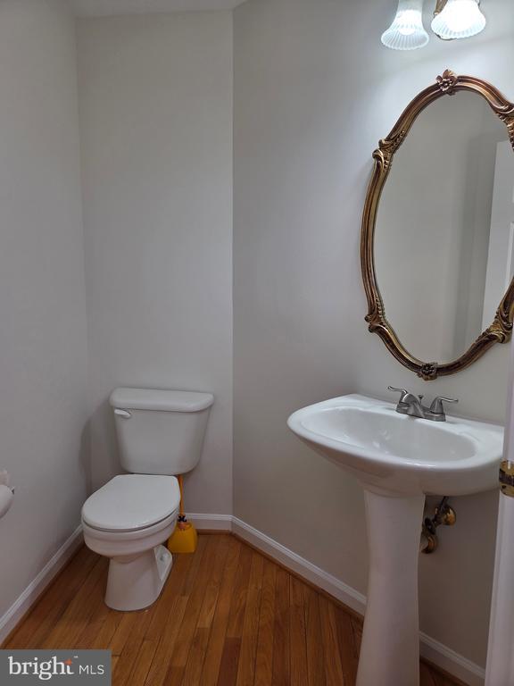 Building Photo - 8183 Skelton Cir