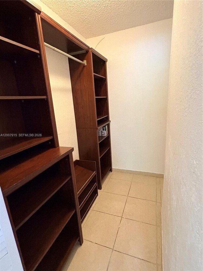 Building Photo - 17600 NW 68th Ave