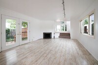 Building Photo - Sunlit One-Bedroom Gem