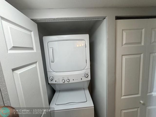 Building Photo - 40 NW 76th Ave