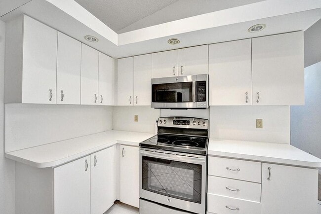 Building Photo - 8578 Eagle Run Dr