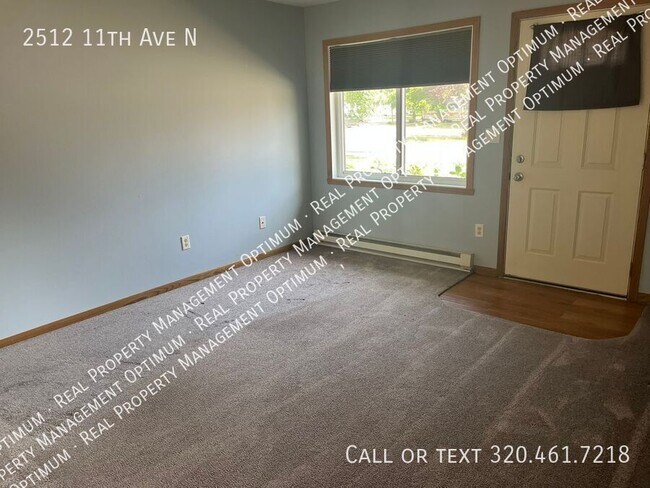Building Photo - 2512 11th Ave N