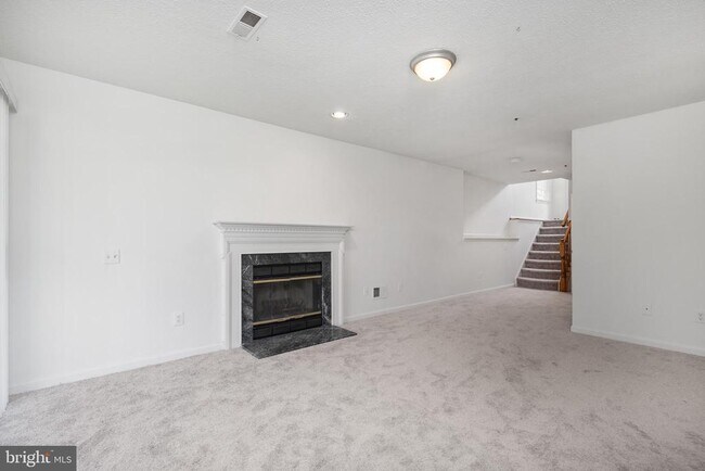 Building Photo - 18506 Carriage Walk Cir