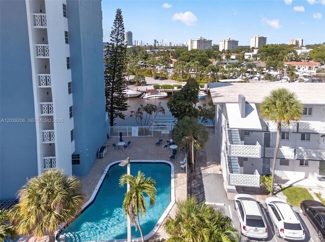 Building Photo - 13155 Ixora Ct