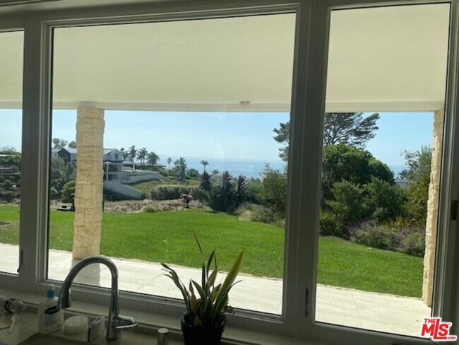 Building Photo - 30060 Harvester Rd