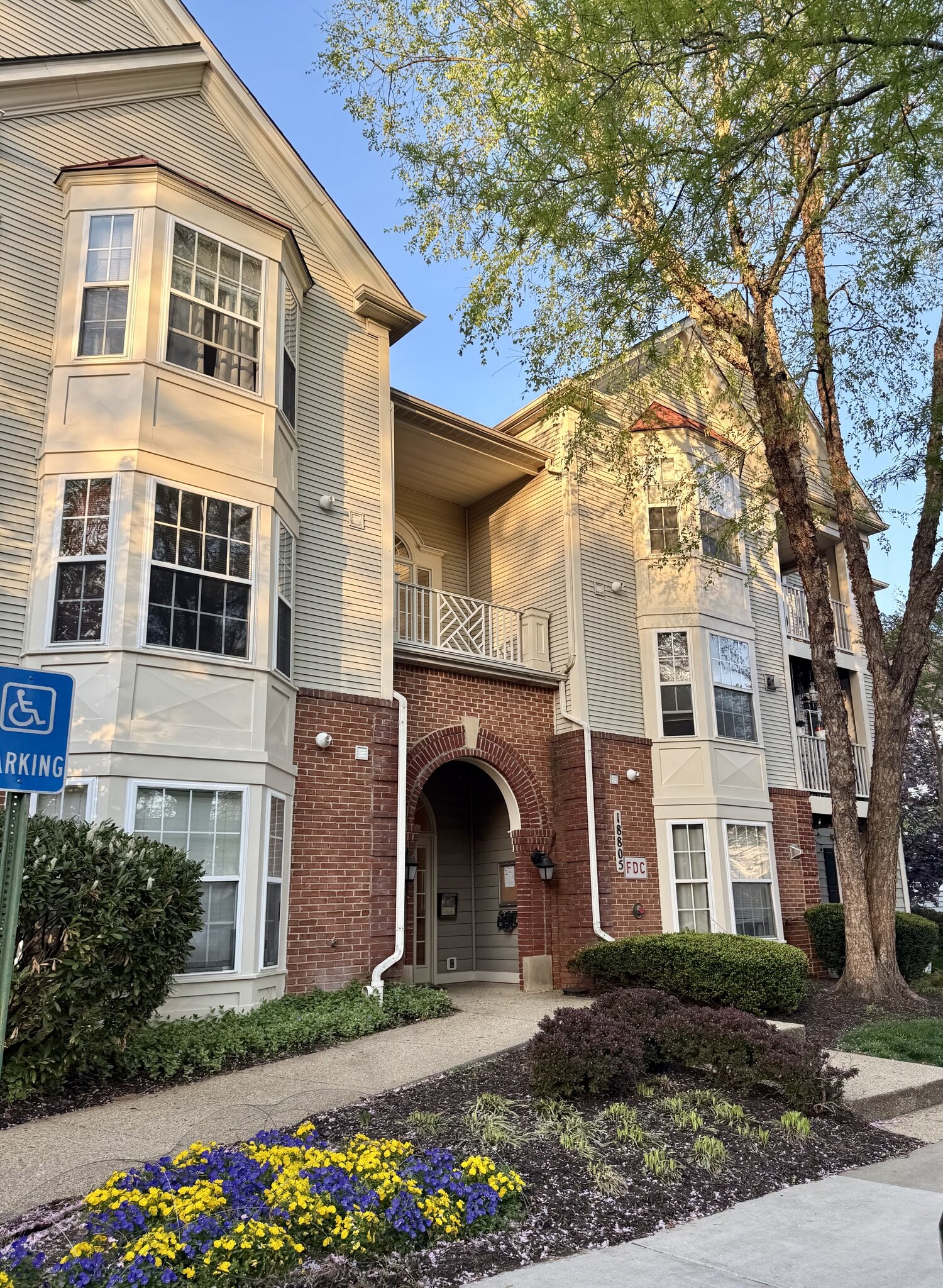 Building Photo - 18805 Sparkling Water Dr