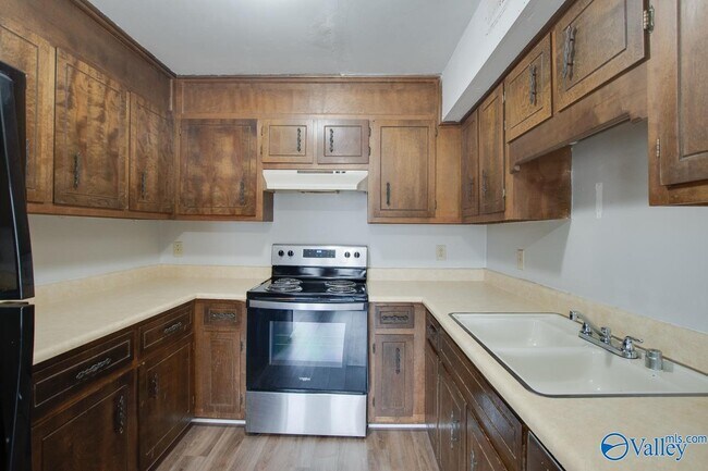 Building Photo - 9020 Mahogany Row SE