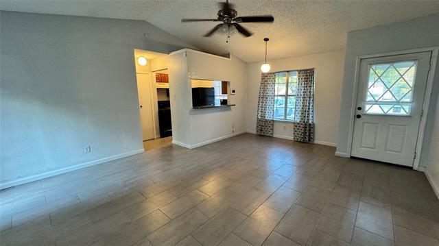Building Photo - 1417 Caplin Dr