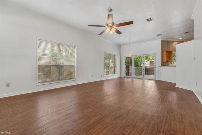 Building Photo - 3 br, 2 bath House - 1208 Bayou Woods Dr 1...