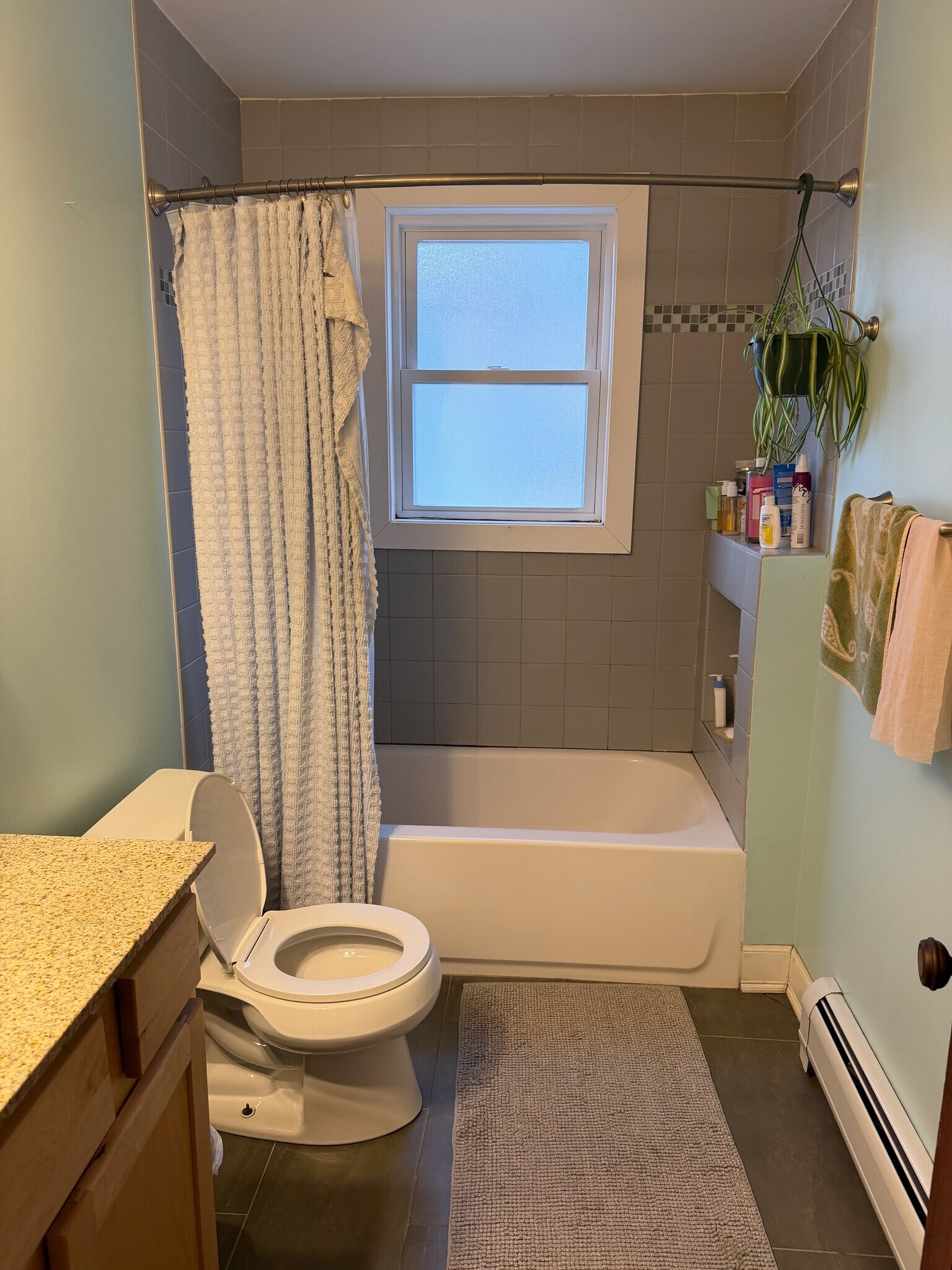 Building Photo - 289 S Winooski Ave