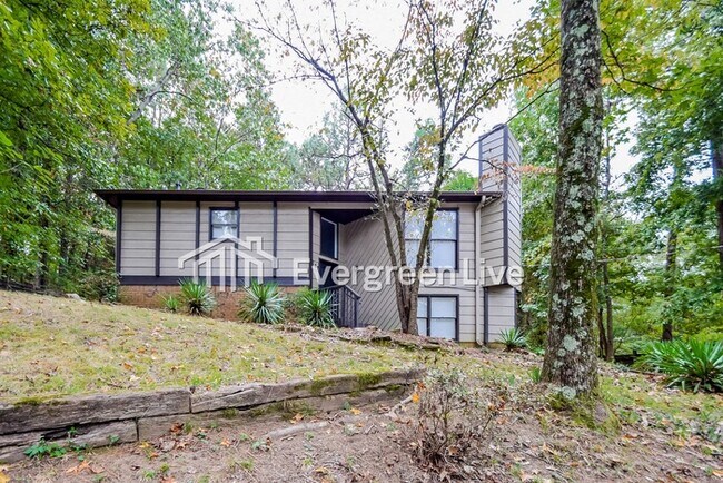 Building Photo - 237 Russet Woods Dr