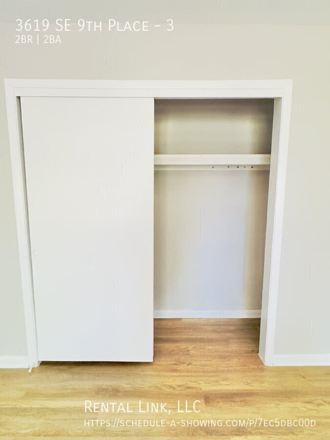 Building Photo - 3619 SE 9th Pl