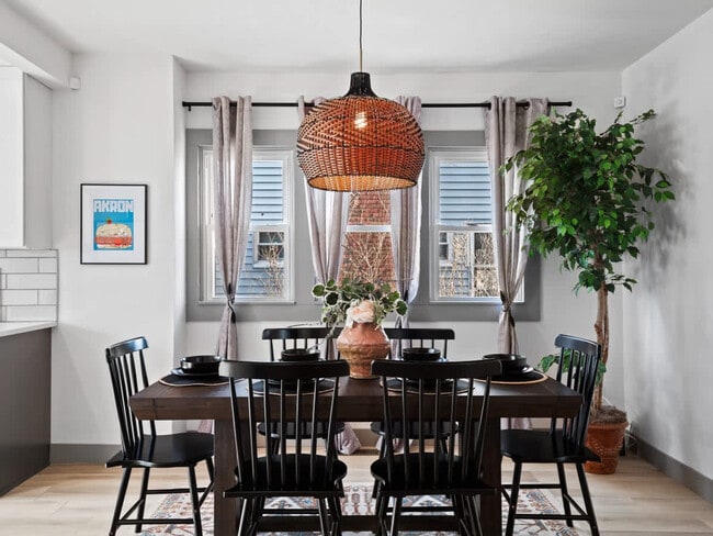 Building Photo - 432 N Firestone Blvd