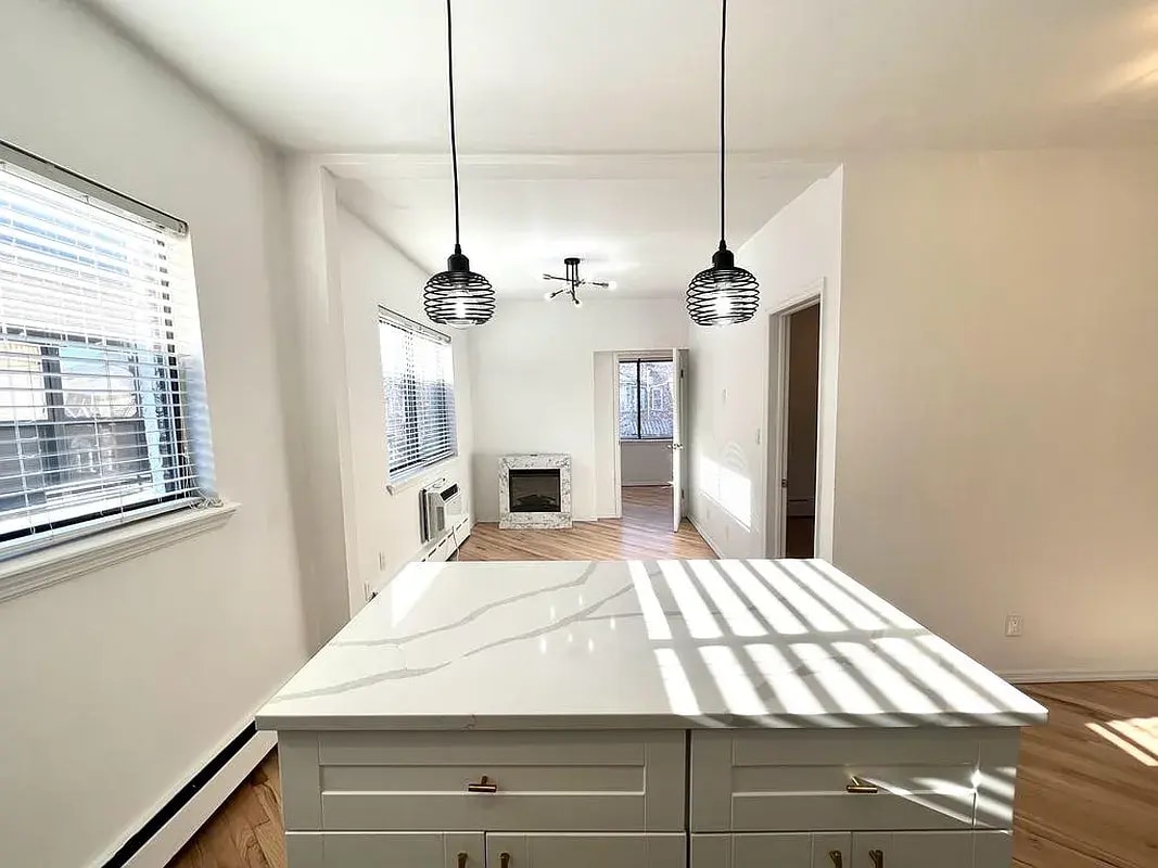 Building Photo - 2249 37th St