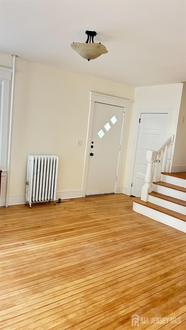 Building Photo - 440 Denison St