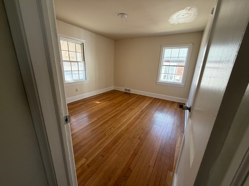 Building Photo - 20 Rutherford Ln