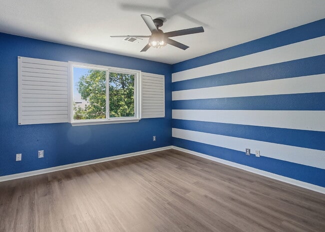 Building Photo - Updated two story. Gated subdivision. Gorgeous patio and yard!
