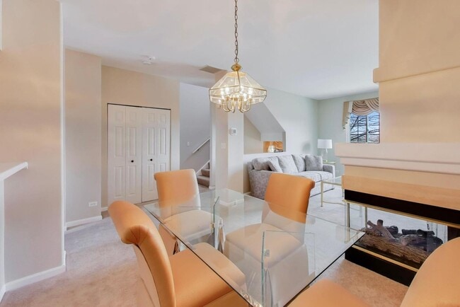 Building Photo - 3357 Ravinia Cir