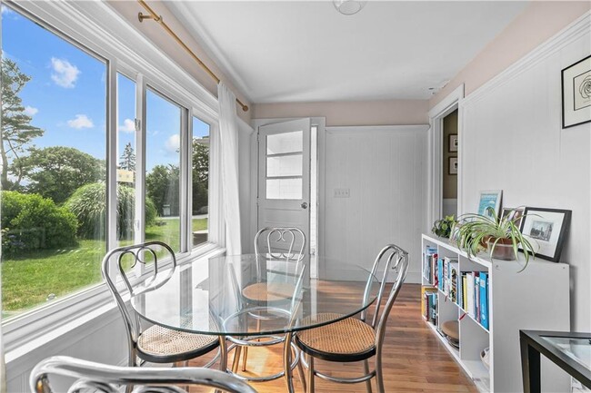 Building Photo - 20 Borden Farm Rd