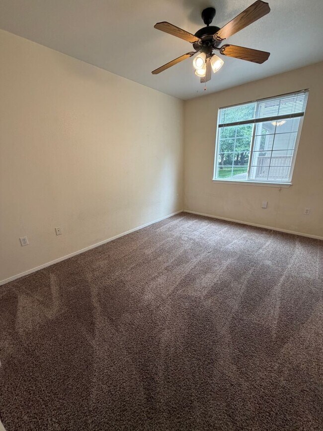 Building Photo - Beautiful 3 Bed, 2 Bath Condo in NW Fort Collins!