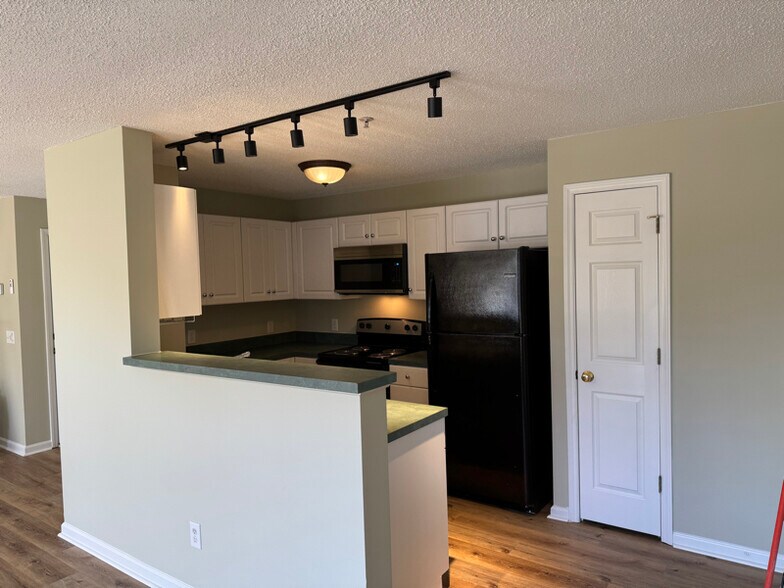 Building Photo - 3713 Morris Farm Dr