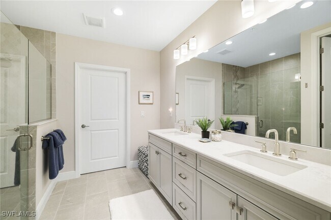 Building Photo - 2614 Seychelles Cir