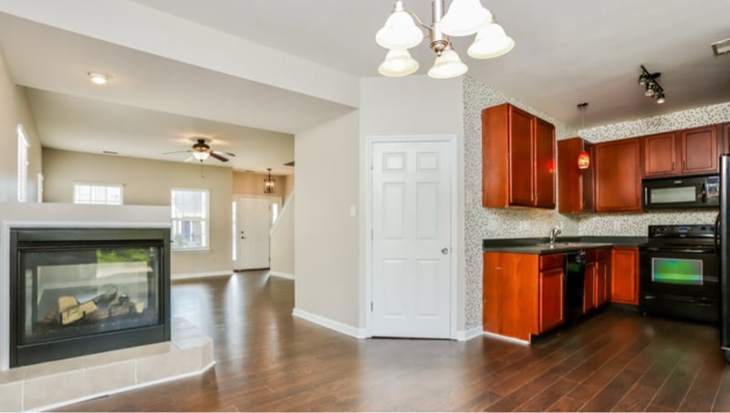 Building Photo - 1027 Glengarry Dr