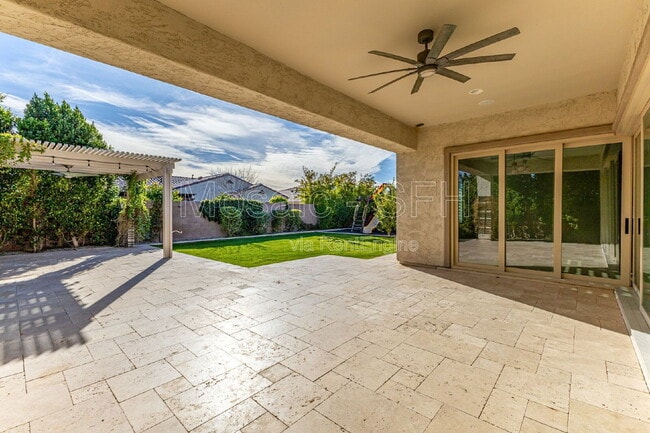 Building Photo - 10627 E Tumbleweed Ave