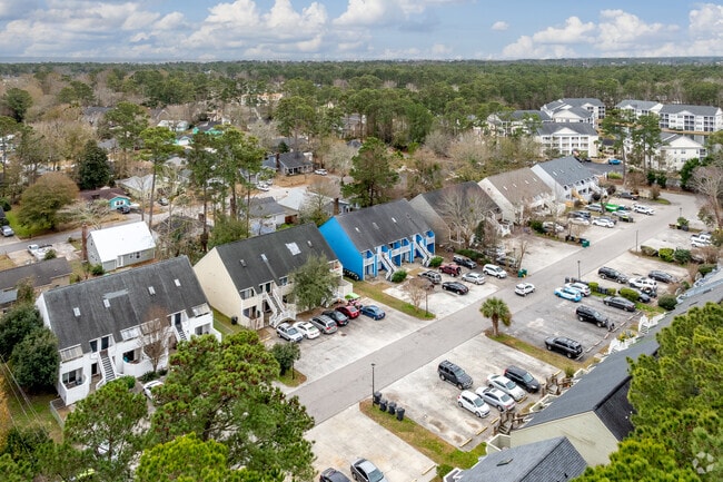 Wide aerial view. - Cambridge Apartments