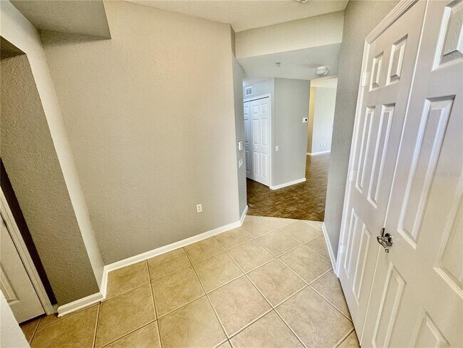 Building Photo - 6462 Cantua Ln
