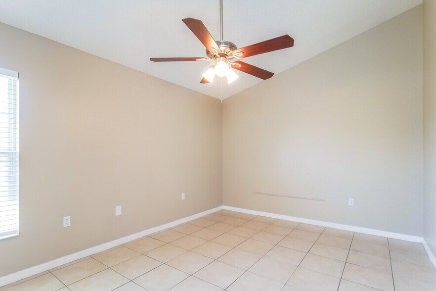 Building Photo - 2843 Berkshire Cir