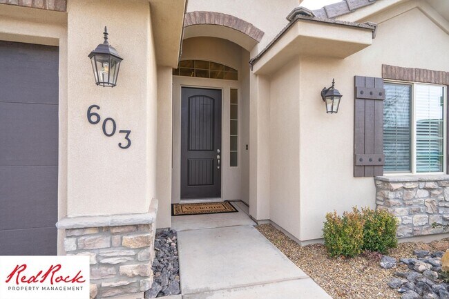 Building Photo - 603 Balancing Rock Dr