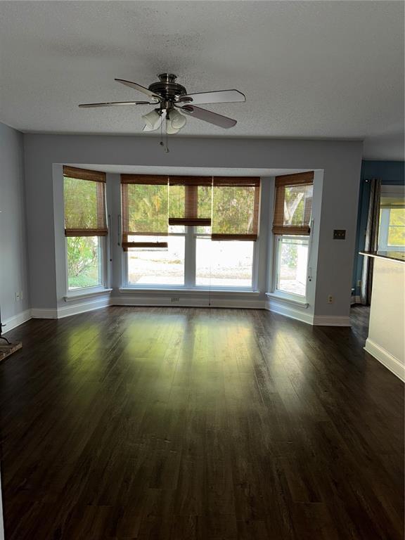 Building Photo - 493 Harvest Oak Ct