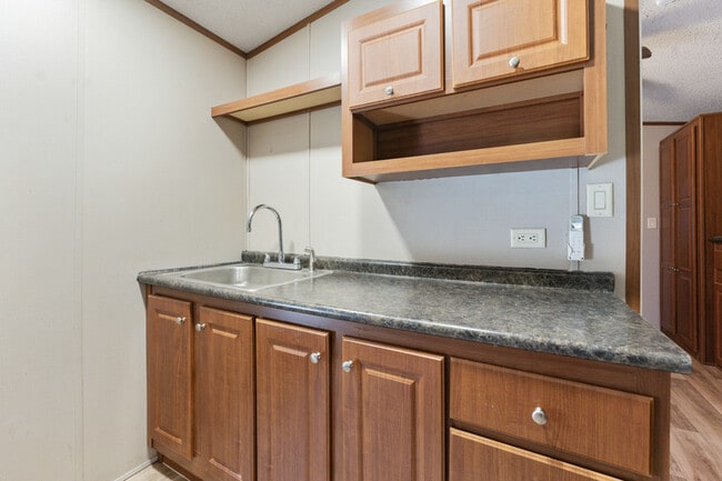 Building Photo - 720 Pritchett Ln