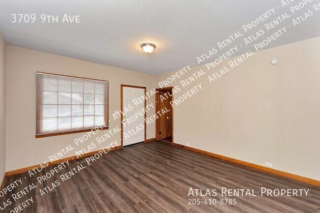 Building Photo - 3709 9th Ave