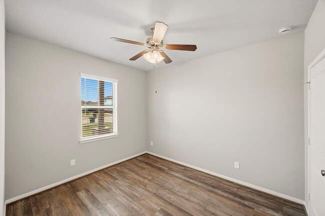 Building Photo - 14739 Sweetwater Dr