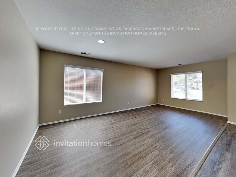 Building Photo - 25375 Mountain Springs St