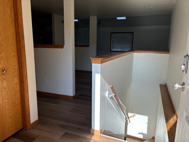 Building Photo - Edgartown Duplex