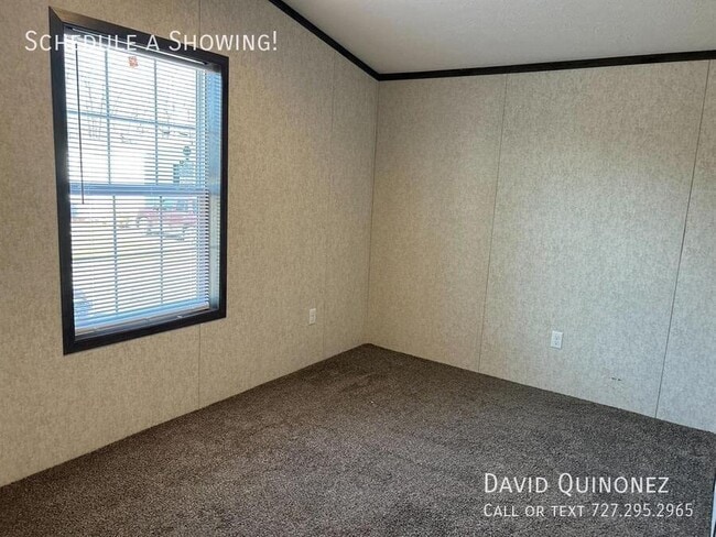 Building Photo - 5822 Kelso-