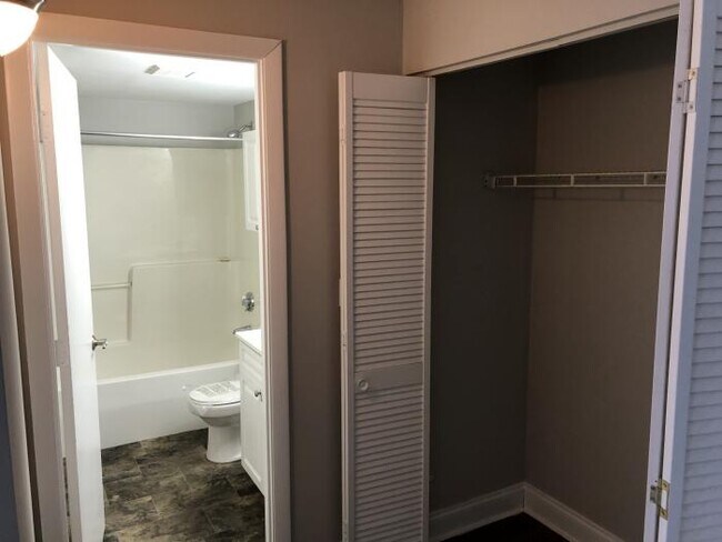 Building Photo - 2 bedroom in Framingham MA 01702