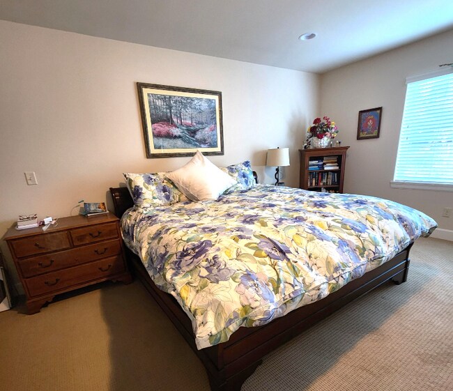 Building Photo - 15353 SE Granite Dr