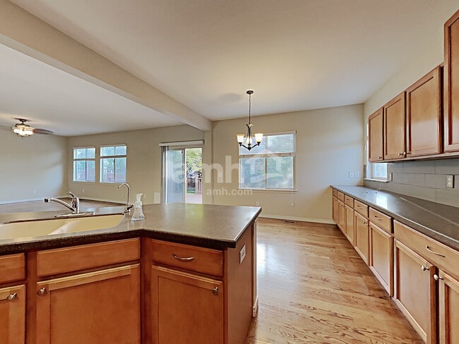 Building Photo - 12204 Hannibal St