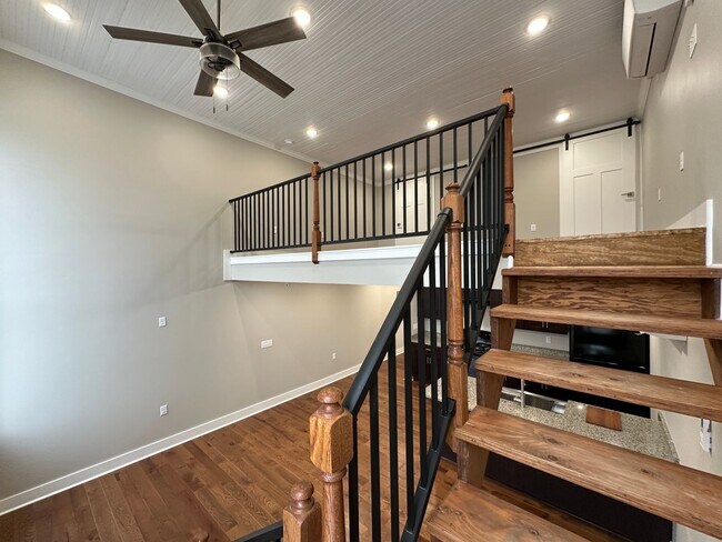 Building Photo - Luxury Adler Lofts